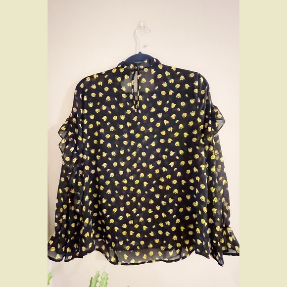 💲🔻 WHO WHAT WEAR • Target Sheer Ruffled Blouse NEVER WORN - Picture 2 of 3